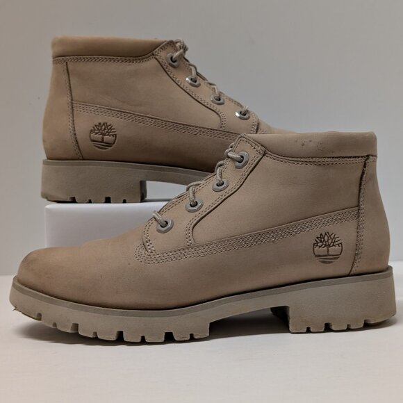 Timberland Lyonsdale Chunky-Sole Leather Boots in Light Beige & Grey - Picture 8 of 16